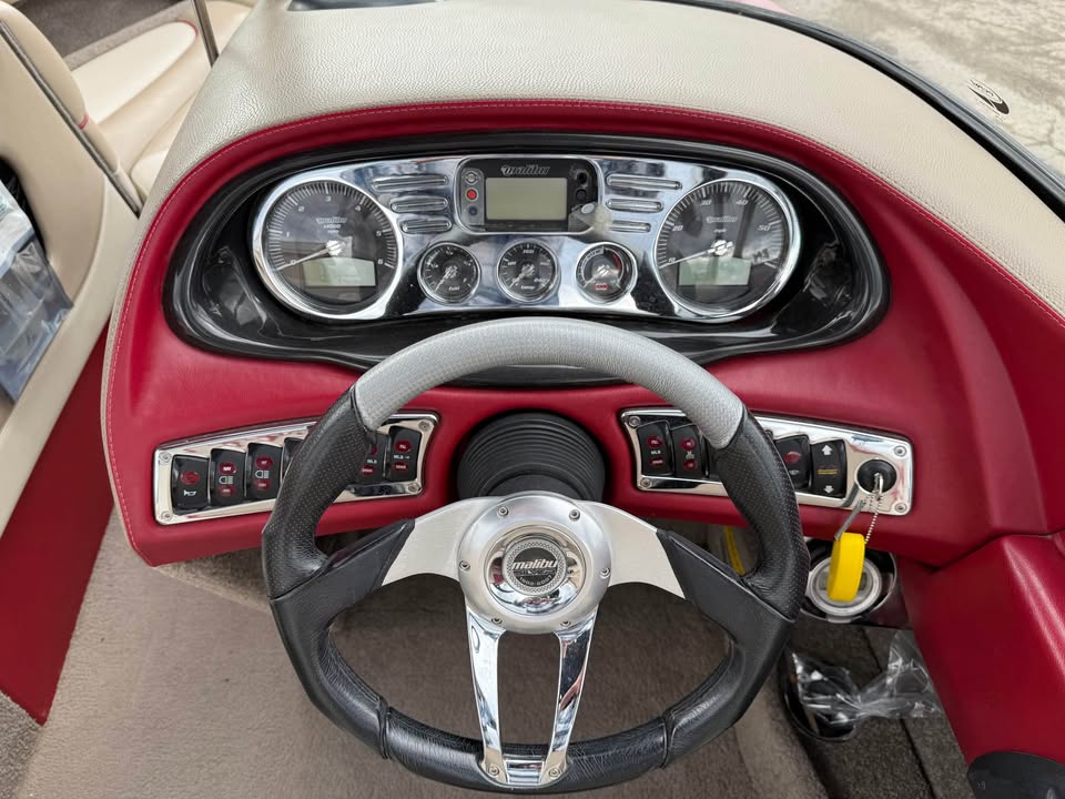 Malibu Info Center LCD Replacement 2006 - 2011