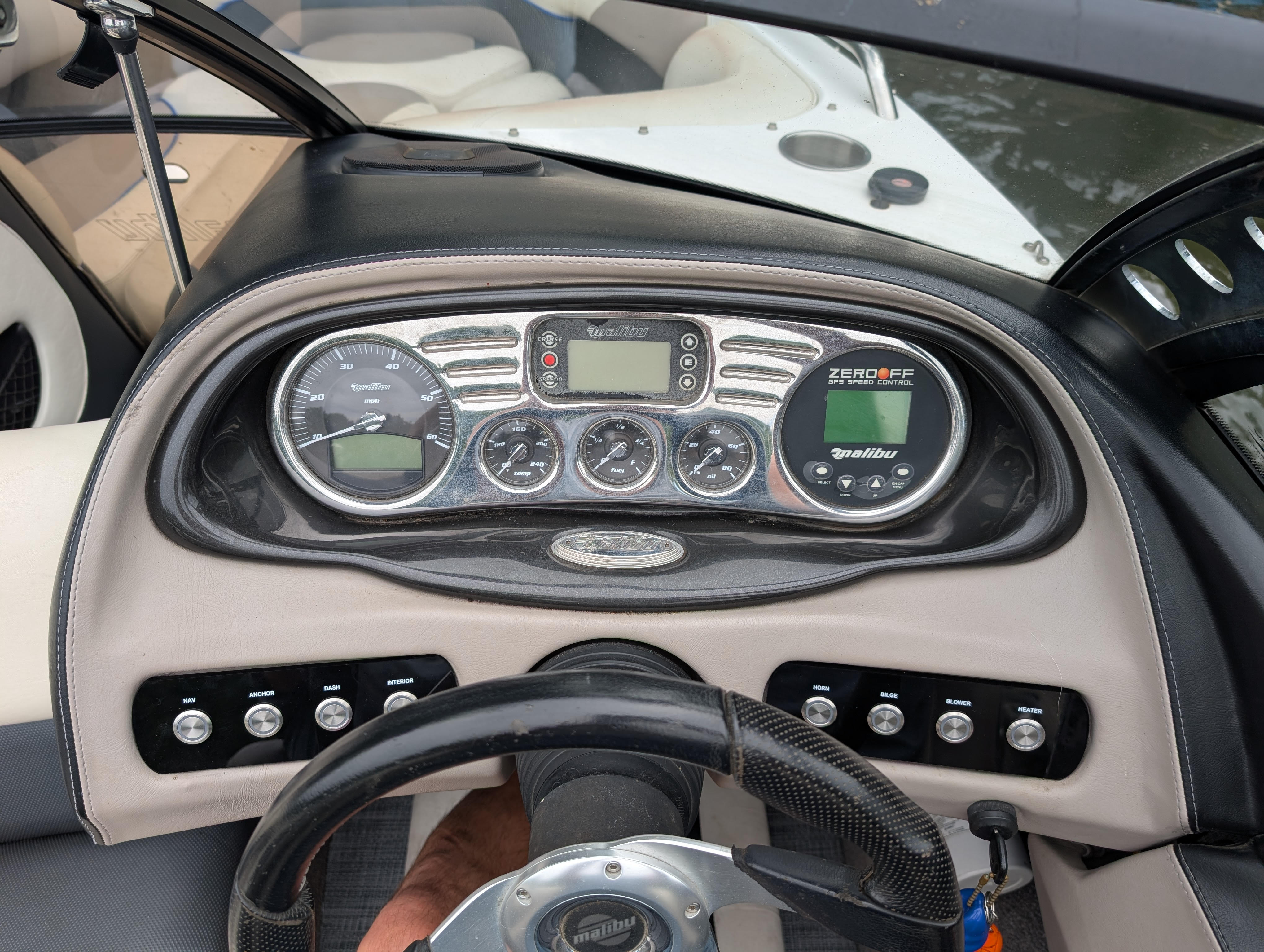 MUX Replacement Switch Panel for Malibu Response (2008 - 10)